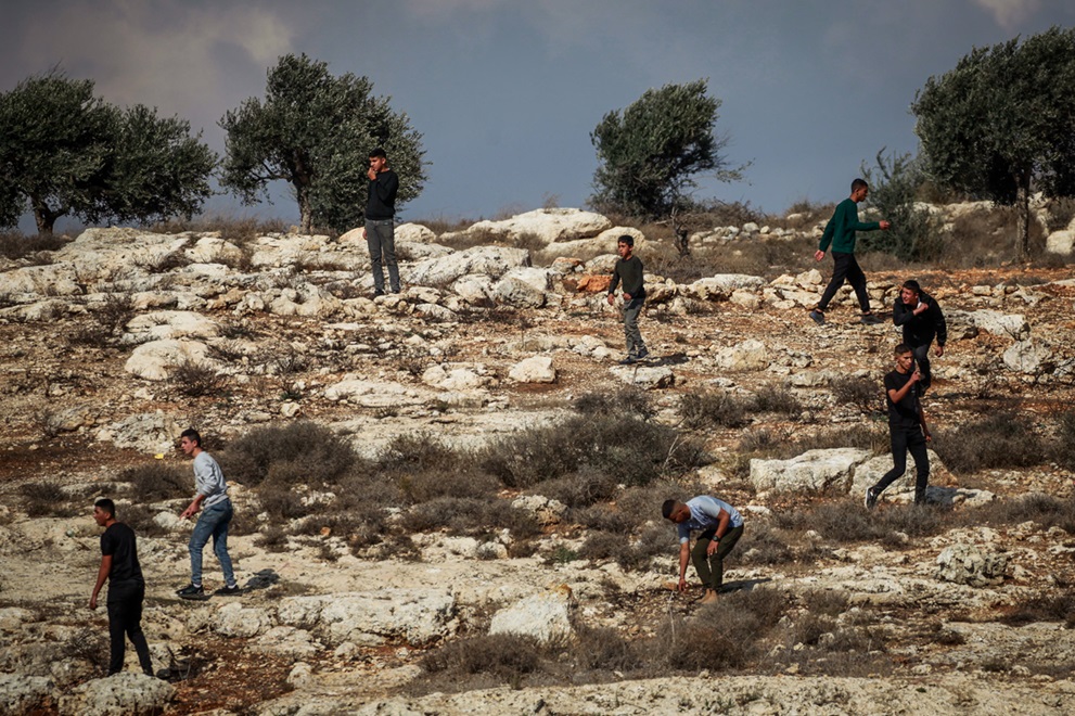 לקרוא את פאנון בגדה המערבית: ההבלגה הפלסטינית, כוחה ומגבלותיה